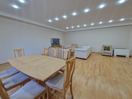 Аренда: 4-комнатная квартира, 170 м², 28 May: 3 800 ₼/мес 3