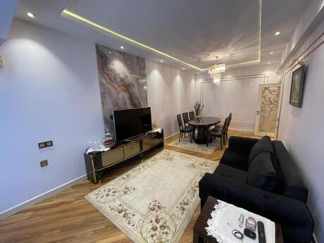 3-комнатная квартира, 141 м², Şah İsmayıl Xətai: 460 000 ₼ 3