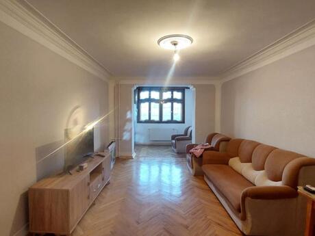 Elan №6271012 - Bakı, Elmlər Akademiyası m., 3 otaqlı, 75 m², 2/5 mərtəbə