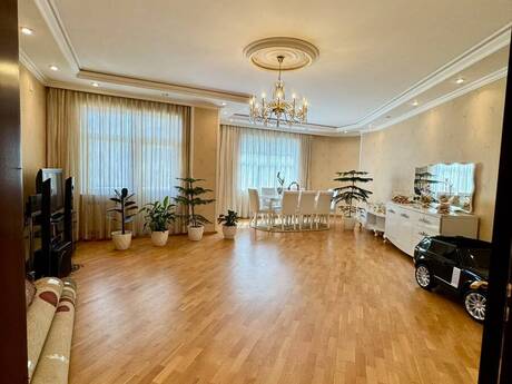 4 otaqlı mənzil, 195 m², Azadlıq Prospekti: 395 000 ₼ 2