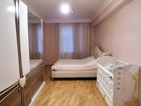 4 otaqlı mənzil, 195 m², Azadlıq Prospekti: 395 000 ₼ 5