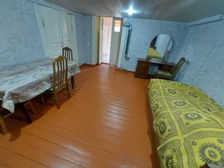 Elan №6271128 - Bakı, 28 May m., 2 otaqlı, 50 m², 2/3 mərtəbə