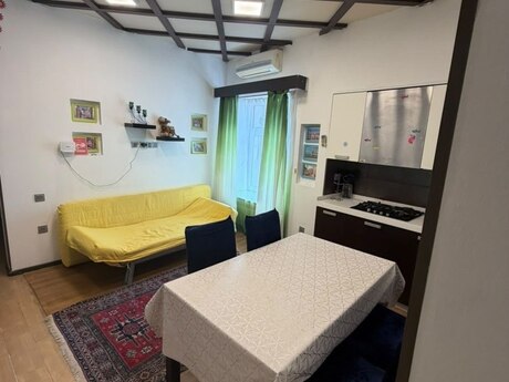 Elan №6271164 - Bakı, İçəri Şəhər m., 3 otaqlı, 80 m², 2/2 mərtəbə