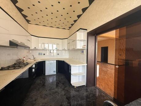 5 otaqlı həyət evi, 200 m², Bakıxanov: 439 000 ₼ 3