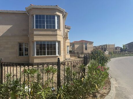 5 otaqlı həyət evi, 290 m², Suraxanı: 697 000 ₼ 2