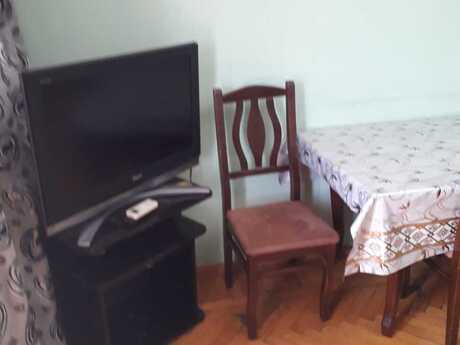 3 otaqlı köhnə tikili - Nəsimi r. - 63 m²