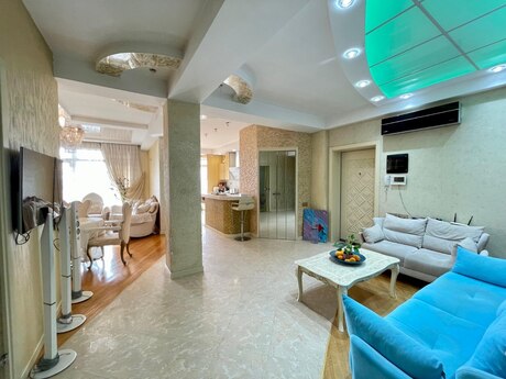 Memar Əcəmidə 3 otaqlı yeni tikili mənzil satılır, 135 m², 320 000 AZN, şəkil 4 / 12