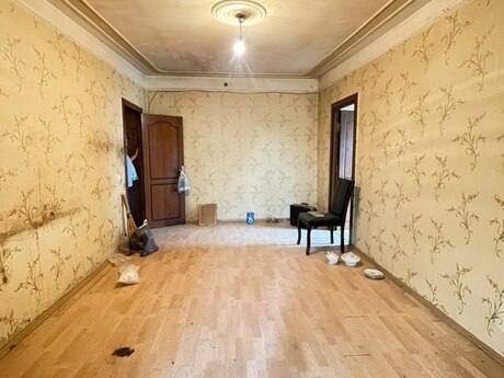 Elmlər Akademiyasında 2 otaqlı köhnə tikili mənzil satılır, 50 m², 135 000 AZN, şəkil 3 / 9