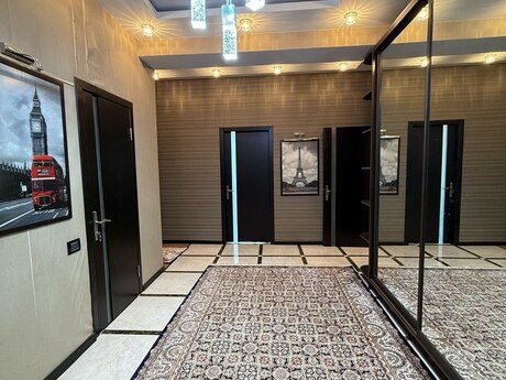3-комнатная квартира, 160 м², 8 Noyabr: 450 000 ₼ 5