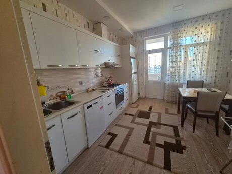 3-комнатная квартира, 108 м², Həzi Aslanov: 253 000 ₼ 3