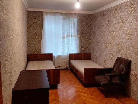 Elan №6271635 - Bakı, İnşaatçılar m., 2 otaqlı, 65 m², 4/5 mərtəbə
