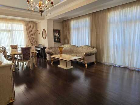 Аренда: 3-комнатная квартира, 136 м², Nizami: 2 400 ₼/мес 3