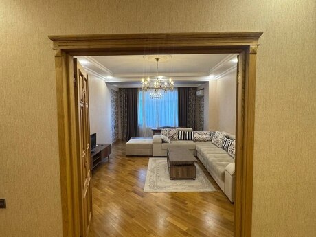 3 otaqlı yeni tikili - Badamdar q. - 130 m²