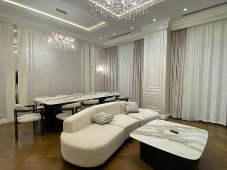 Объявление №6271803 - Баку, пос. Аг шехер, 4-комн., 165 м², 4/7 этаж