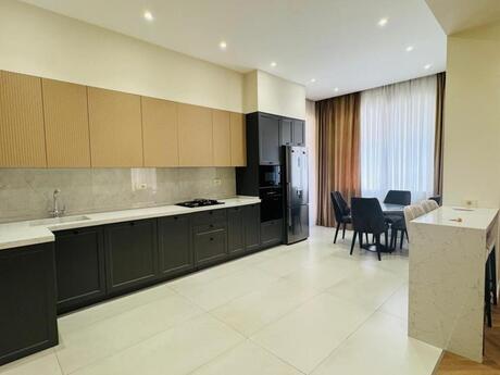 3-room new-build apartment for rent in İzmir Residence, 150 m², 3 200 AZN/mo, photo 3 / 12