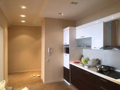 Elan №6271909 - Bakı, Nizami m., 3 otaqlı, 100 m², 14/18 mərtəbə
