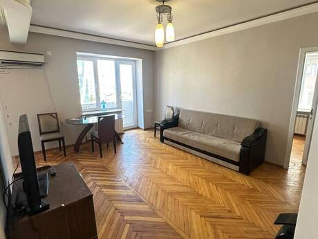 2 otaqlı köhnə tikili - Elmlər Akademiyası m. - 55 m²