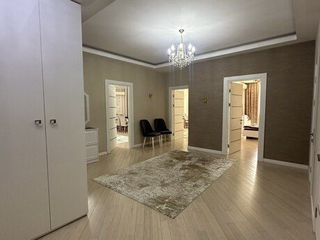 Kirayə 2 otaqlı mənzil, 105 m², Gənclik: 1 100 ₼/ay 2