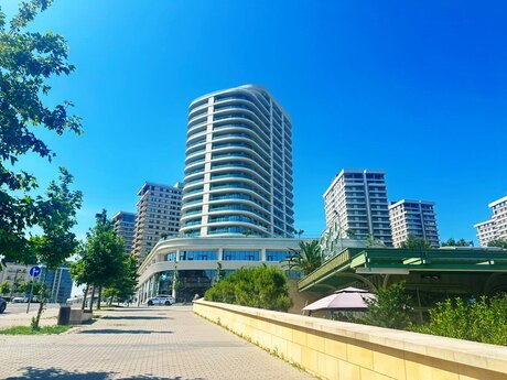 4 otaq · 224 m² · 8/20 mərtəbə, Ağ şəhər