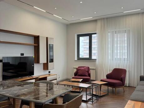 4-room apartment for rent, 162 m², Ağ şəhər: 3 000 ₼/mo 4