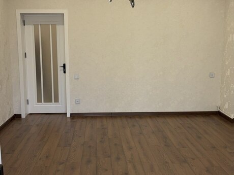 Elan №6272029 - Bakı, Gənclik m., 2 otaqlı, 78 m², 2/17 mərtəbə