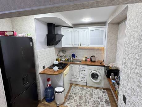 Obyekt - Elmlər Akademiyası m. - 95 m²