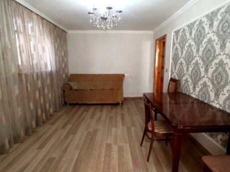 2 otaqlı köhnə tikili - İnşaatçılar m. - 50 m²