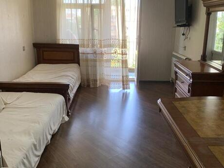 Elan №6272375 - Bakı, Nəriman Nərimanov m., 3 otaqlı, 75 m², 5/5 mərtəbə