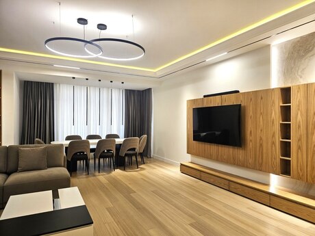 Kirayə 3 otaqlı mənzil, 170 m², 28 May: 3 500 ₼/ay 4