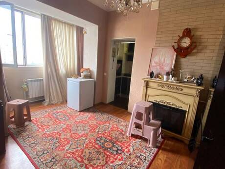 3 otaqlı köhnə tikili - İçəri Şəhər m. - 100 m²