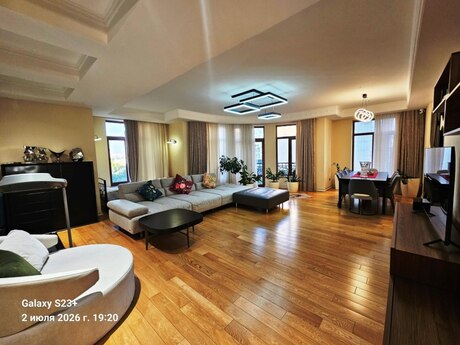 4-room apartment, 207 m², Nəsimi: 1 100 000 ₼ 3