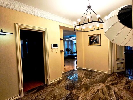 4-room apartment, 207 m², Nəsimi: 1 100 000 ₼ 5