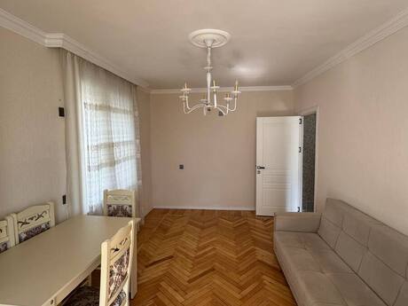 2 otaqlı köhnə tikili - Elmlər Akademiyası m. - 40 m²