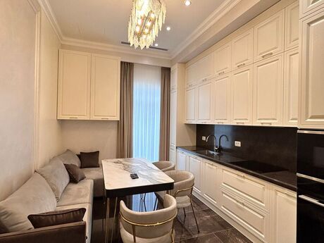 Аренда: 4-комнатная квартира, 160 м², Ağ şəhər: 5 000 ₼/мес 4