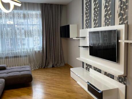 3-room apartment, 128 m², 28 May: 385 000 ₼ 3