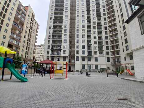 4-room apartment, 196 m², Nəriman Nərimanov: 490 000 ₼ 3