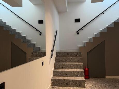 3 otaqlı ofis - İnşaatçılar m. - 90 m²