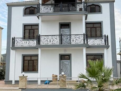 7 otaqlı ev, 200 m², Xəzər, 2 000 AZN
