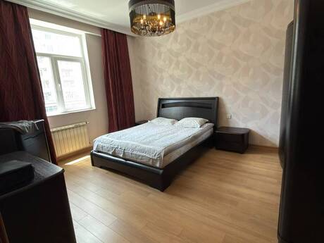 4-room apartment, 155 m², Azadlıq Prospekti: 375 000 ₼ 3