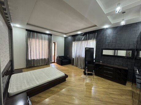 3 otaqlı mənzil, 161 m², 8 Noyabr: 450 000 ₼ 5