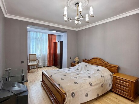 3 otaqlı köhnə tikili - Nərimanov r. - 100 m²