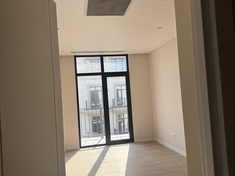 Marina Village kompleksində 2 otaqlı yeni tikili mənzil satılır, 82 m², 280 000 AZN, şəkil 4 / 12