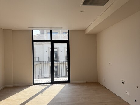 Marina Village kompleksində 2 otaqlı yeni tikili mənzil satılır, 82 m², 280 000 AZN, şəkil 2 / 12