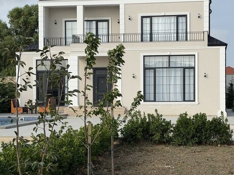 6 otaqlı həyət evi/bağ evi - Albalılıq q. - 250 m²