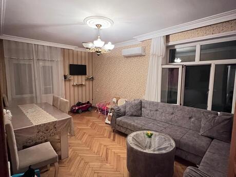 Elan №6273565 - Bakı, Bakıxanov q., 3 otaqlı, 55 m², 4/5 mərtəbə