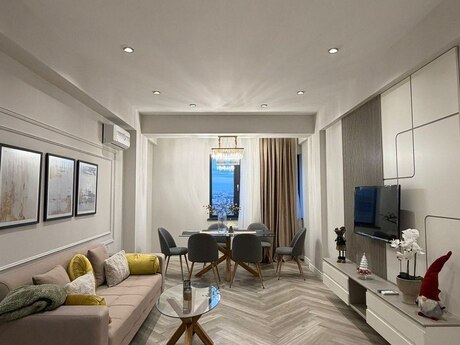 Elan №6273636 - Bakı, Şah İsmayıl Xətai m., 2 otaqlı, 70 m², 18/20 mərtəbə