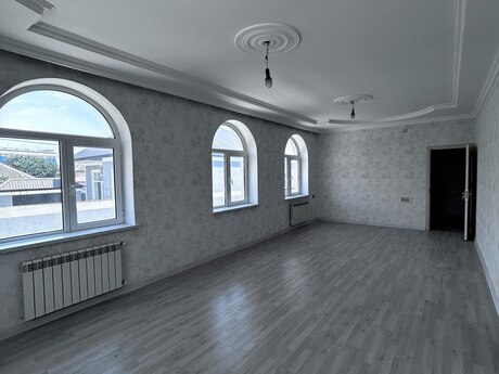 5 otaqlı həyət evi, 200 m², Binə: 150 000 ₼ 2