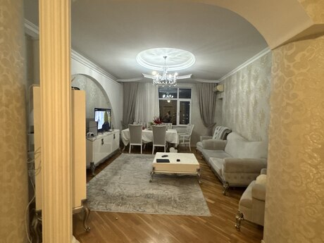 3 otaqlı mənzil, 125 m², Nizami: 400 000 ₼ 2