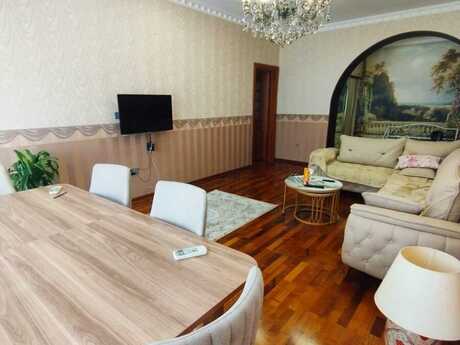 Kirayə 2 otaqlı mənzil, 90 m², Gənclik: 55 ₼/ay 2