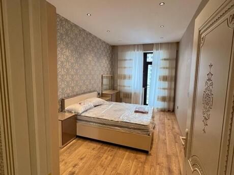2-комн. новостройка - м. 28 мая - 70 м²